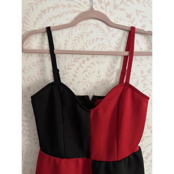 Official DC HARLEY QUINN Halloween Costume Dress! sz SM - Picture 2 of 6
